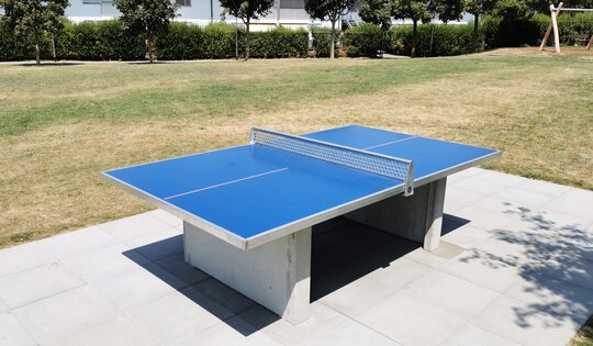 SP010.12.b-Tischetennis-beton-blau.jpg